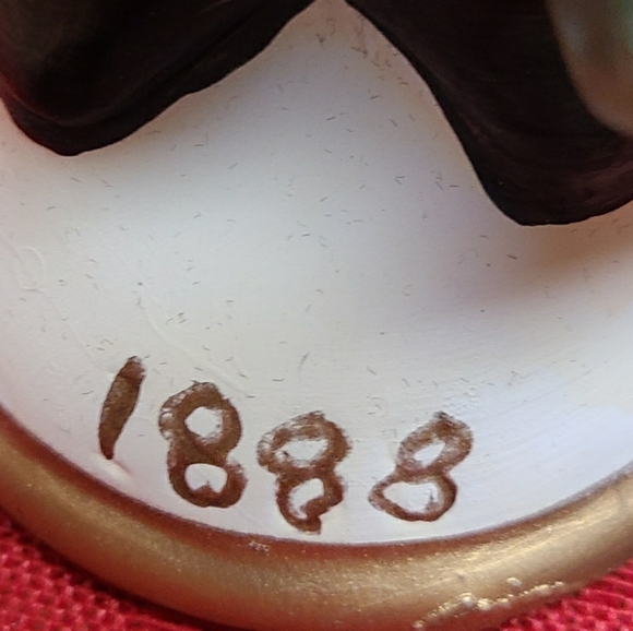 Limited Edition Christmas Ornament of Santa - Picture 5 of 7